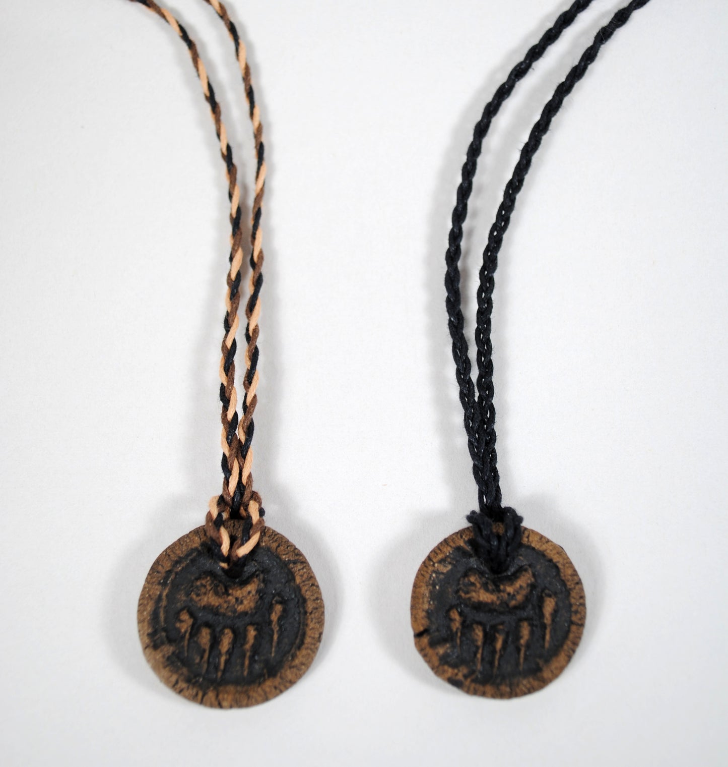 Handmade Sliding Knot Waxed Cotton Necklace (multicolor)