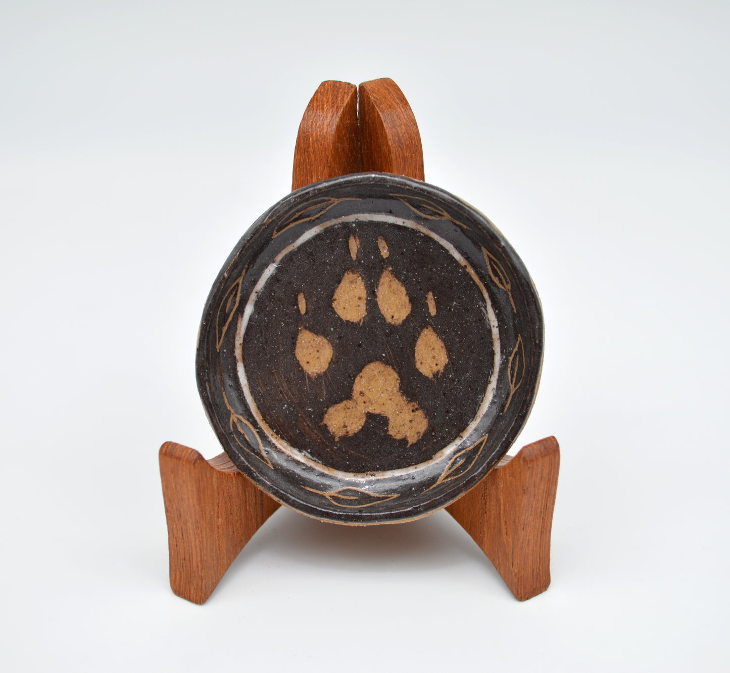 Wolf Paw Dish