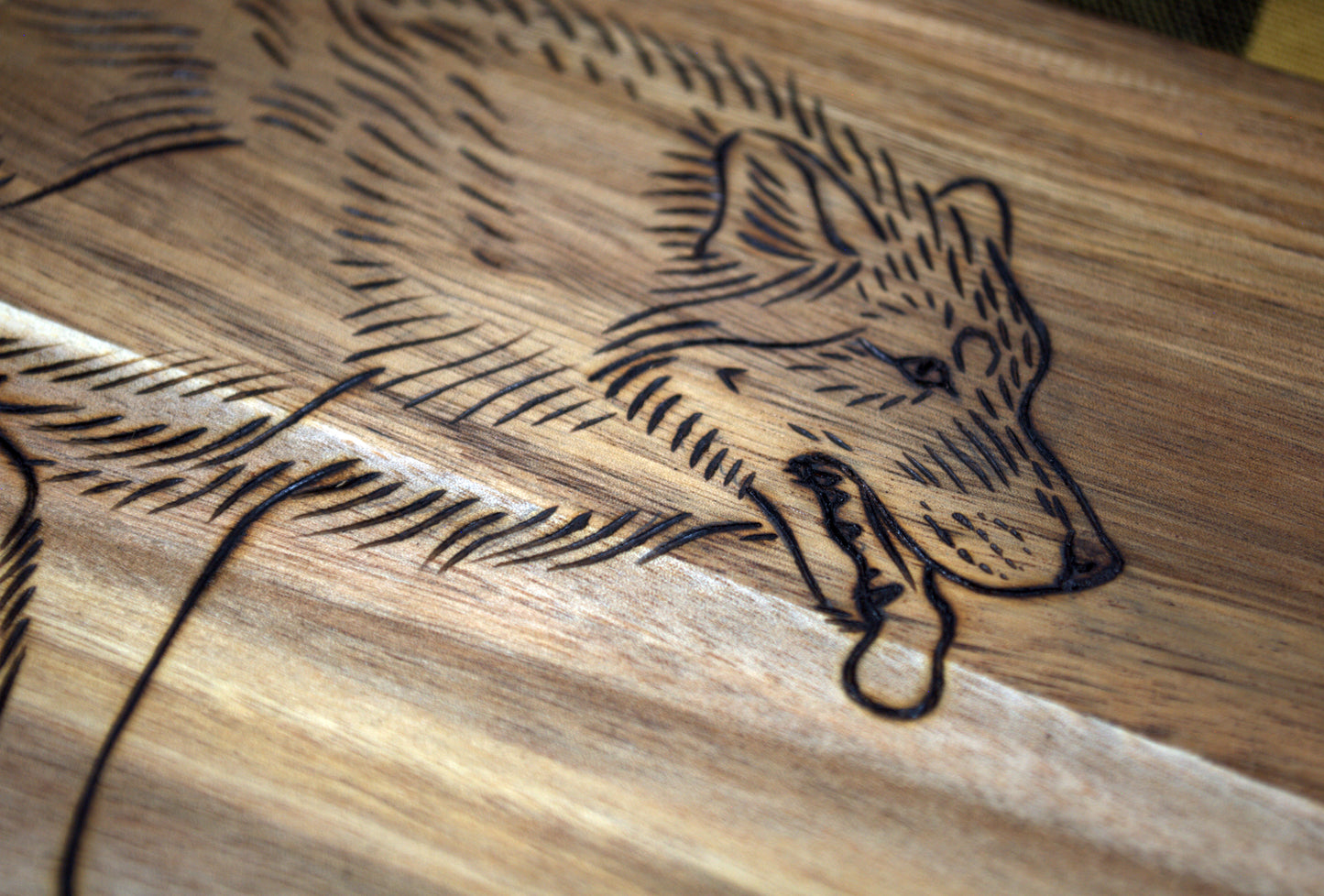 Hungry Wolf Cutting/Charcuterie Board