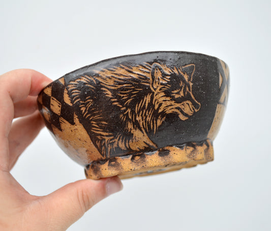 Walking Wolf Quilt Bowl